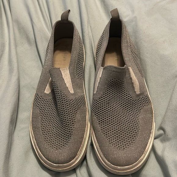 Old navy knit slip on girls gray - size 4 - Picture 1 of 3